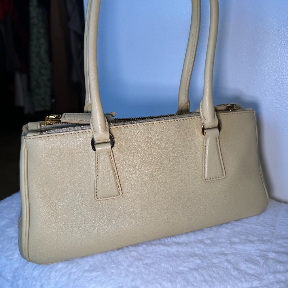 Prada Yellow Leather "Galleria" Top Handle Shoulder Bag w/ Detachable Crossbody - Picture 4 of 8